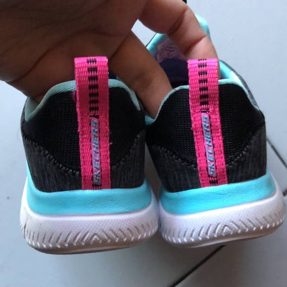 Barely use sketchers shoes. Gray, baby blue and pink shoes size 12 - Picture 4 of 5